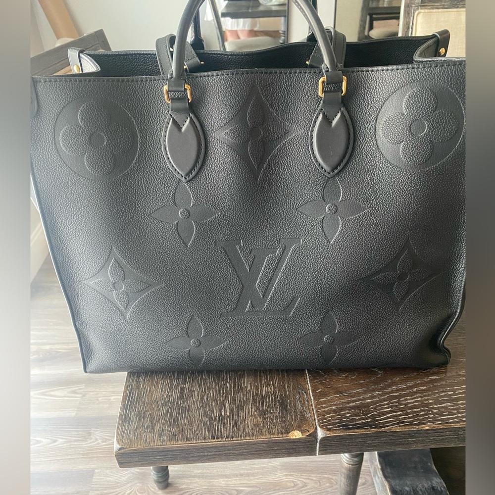 Louis Vuitton GM Giant Monogram Empreinte On The Go Tote